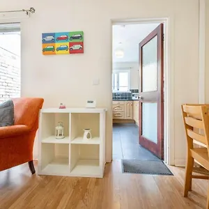  Holiday home 3 Bedroom House United Kingdom