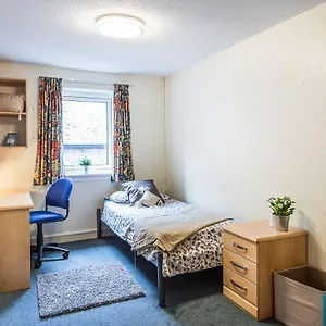 Joivy Budget 2, 4, 5 And 6 Bed Private Flats, In Historic Old Town (adults Only) Appartement