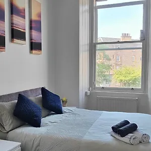 The Butterfly Apartment, Apartment